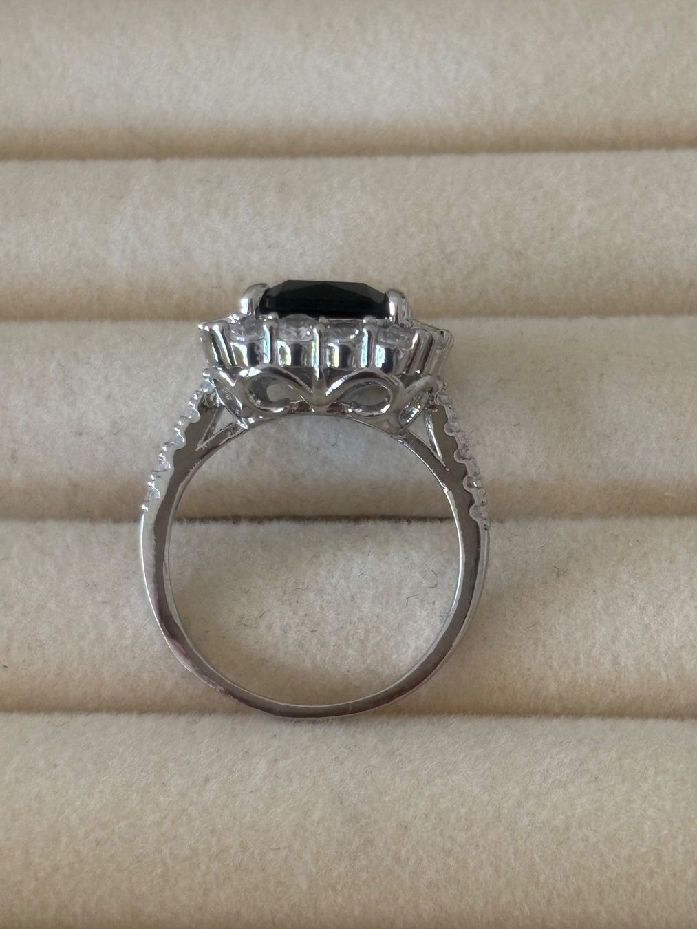Bagues: Luxus Elegante Gr.19/9 Ring Farbe: Silber/ Grün – Neuf (Voir description) à Biel-Bienne par Roserosse13 3