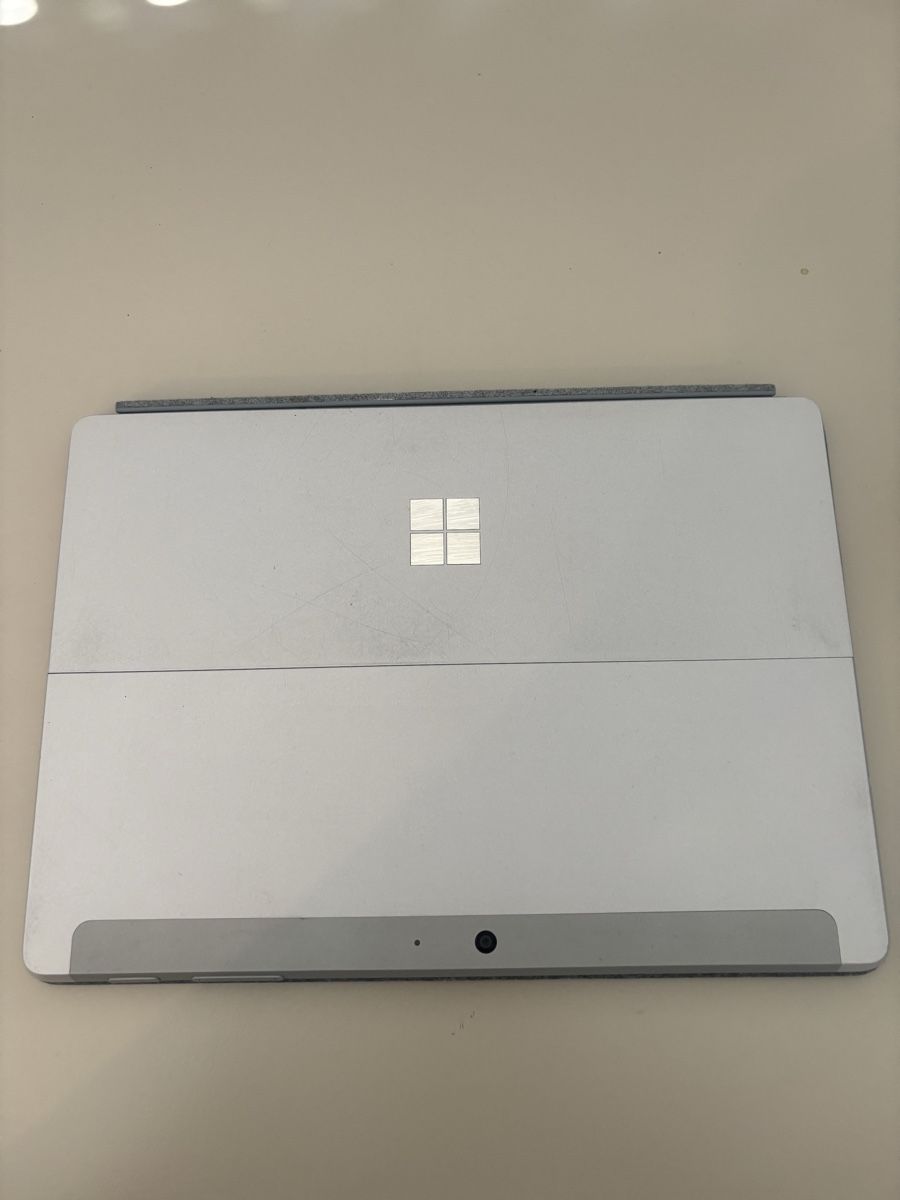 Microsoft Tablettes PC: Microsoft Surface Go 3 Tablet silber guter Zustand – D'occasion à Neuhausen par wait.for.it 3
