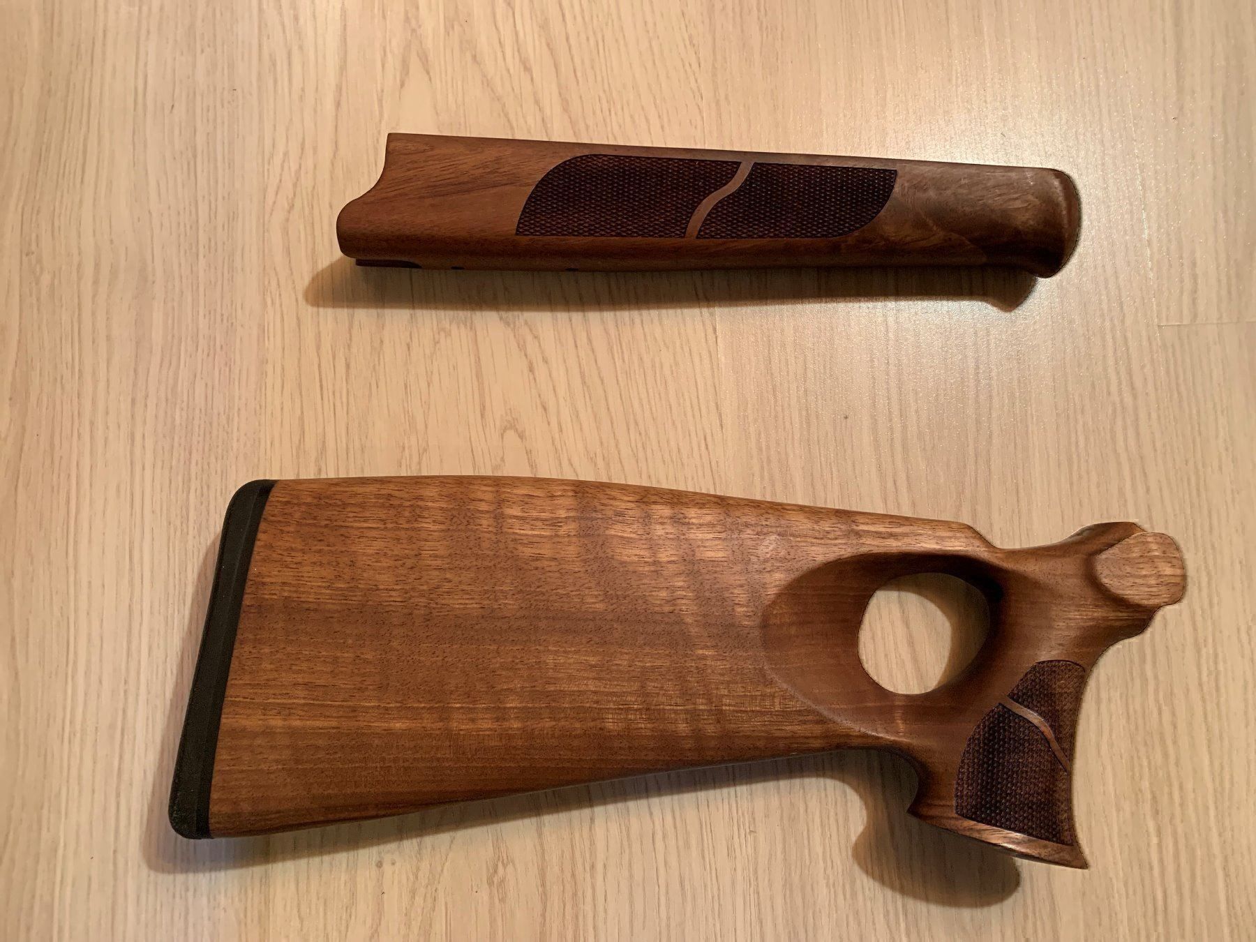 Articoli in legno: Blaser R93 Lochschaft Waffen Jagd – Nuovo (secondo la descrizione) da Brenzikofen venduto da Eldare