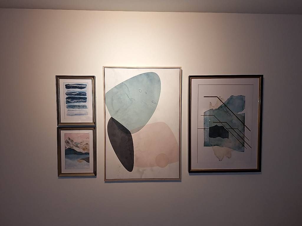 Foto & Immagini: Set of 4 Framed Wall Art Prints – Usato da Zürich venduto da MatShopping