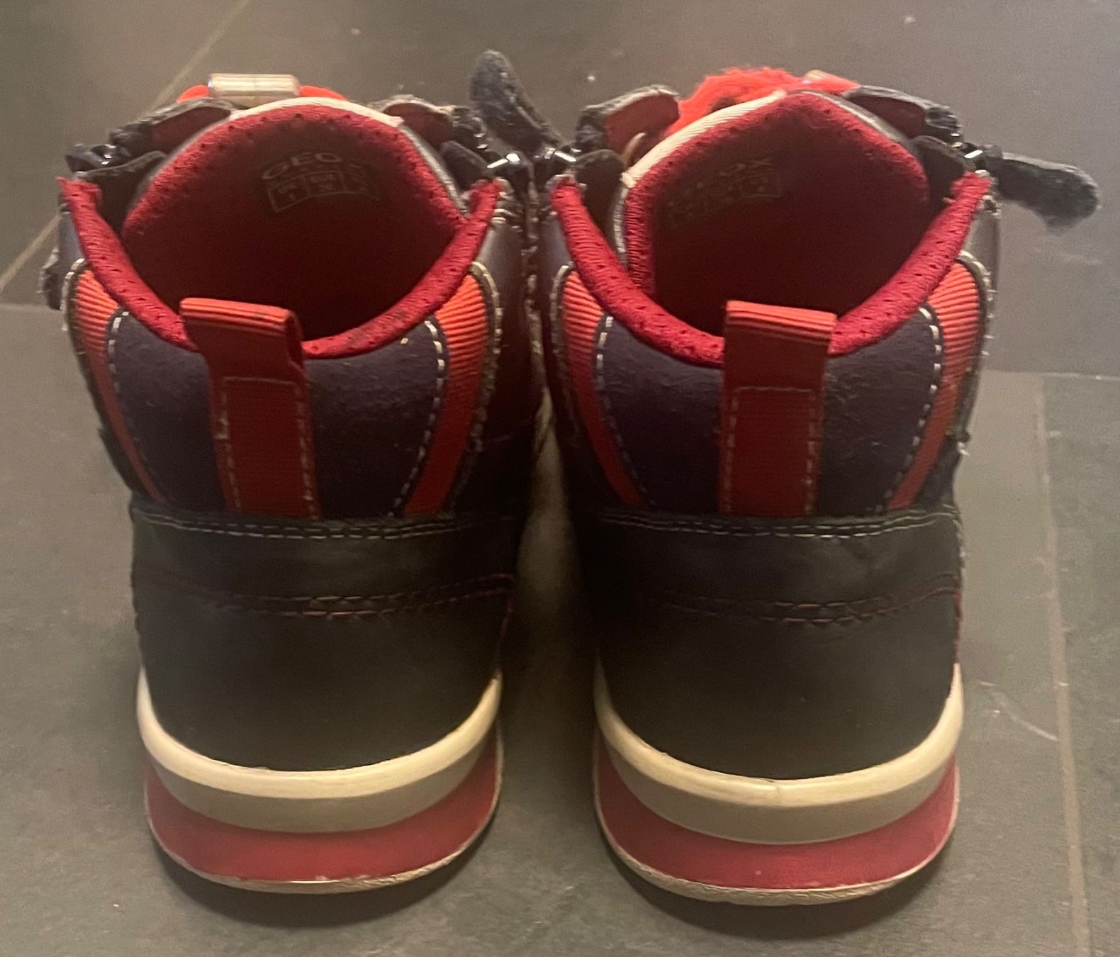 Geox Scarpe per ragazzi: Sneaker Geox Gr.36 Jungs – Usato da Pieterlen venduto da sheriff111 2