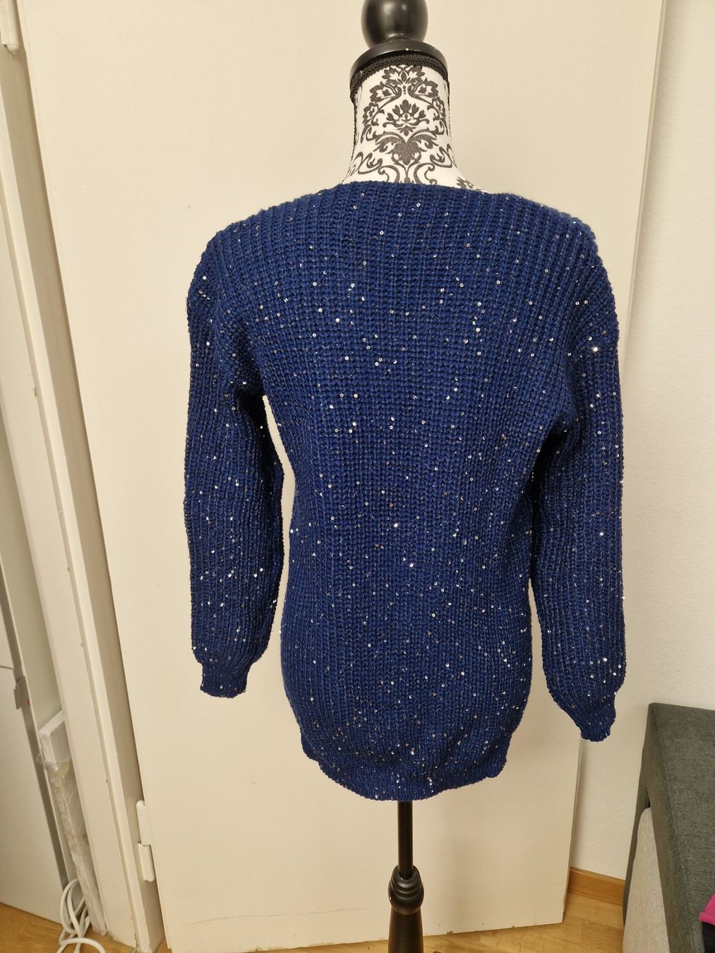 Maglioni & Felpe: Blauer Glitzerpullover, Gr. M, Winterpulli – Nuovo (secondo la descrizione) da Glattbrugg venduto da mas_75t2 2