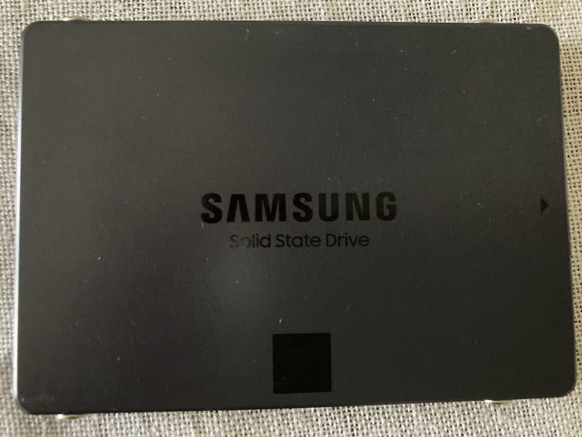 Samsung Dischi rigidi: Solid State Drive SSD – Nuovo (secondo la descrizione) da Aarau venduto da Bauschutt