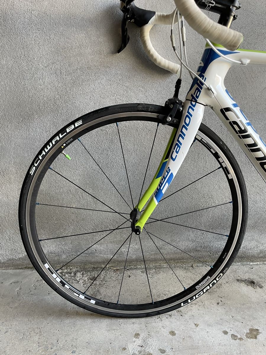 Cannondale Velos: Vélo route carbone Canondale  – Gebraucht aus Founex von ren_drl8 1