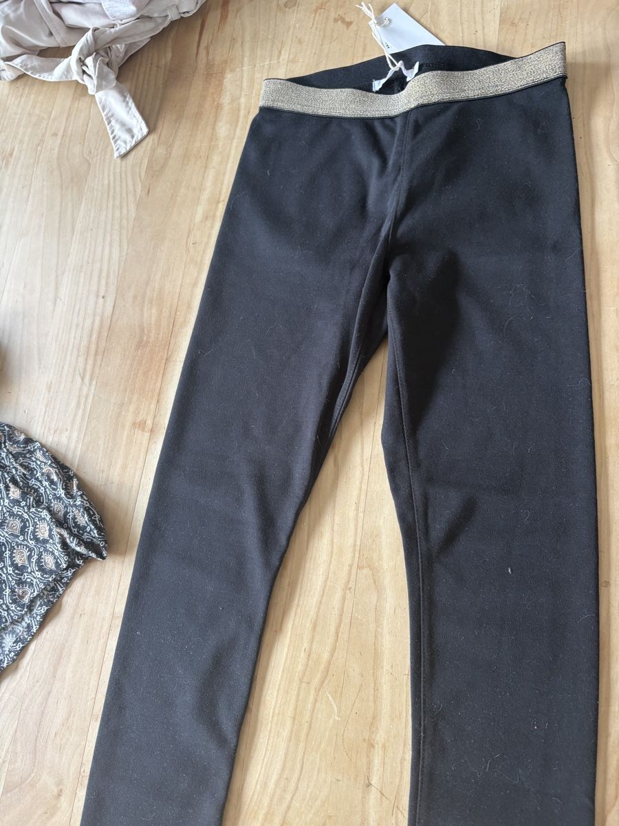 IKKS Lotti & Set di vestiti: Set Jeggins mit Hemd IKKS 128 – Usato da Bergdietikon venduto da Marineh2004 2
