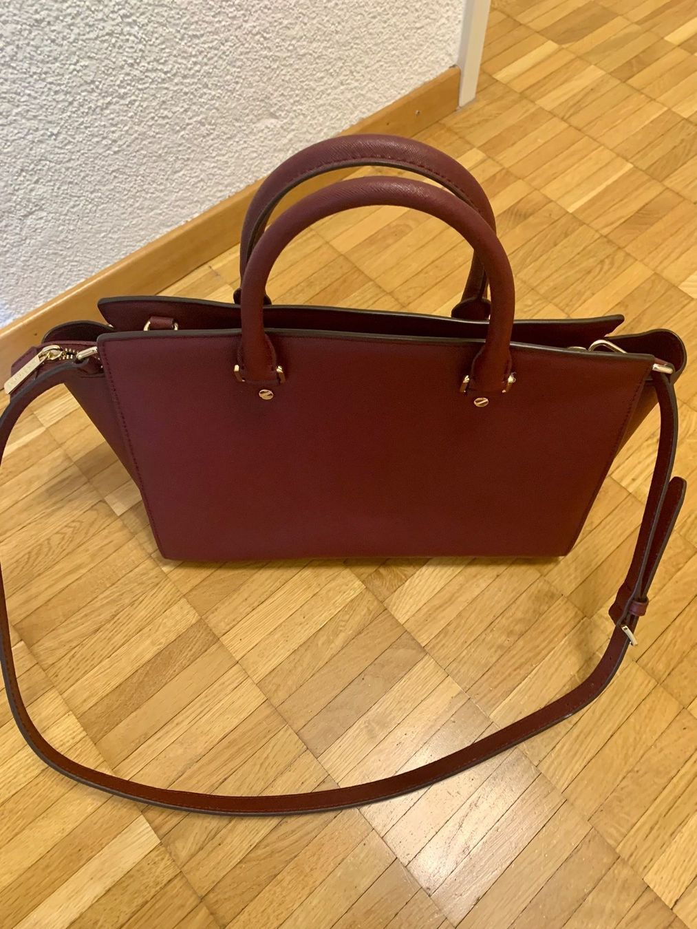 Michael Kors Borse da donna: Michael Kors Handtasche in Bordeaux – Usato da St. Gallen venduto da han_7nq6 6