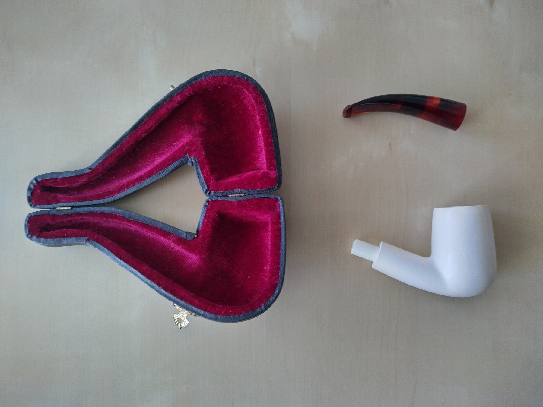 Pipe & Accessori: Perfekt erhaltene Meerschaumpfeife in edlem Etui – Nuovo (secondo la descrizione) da Reinach BL venduto da Flower_Kid_82 3
