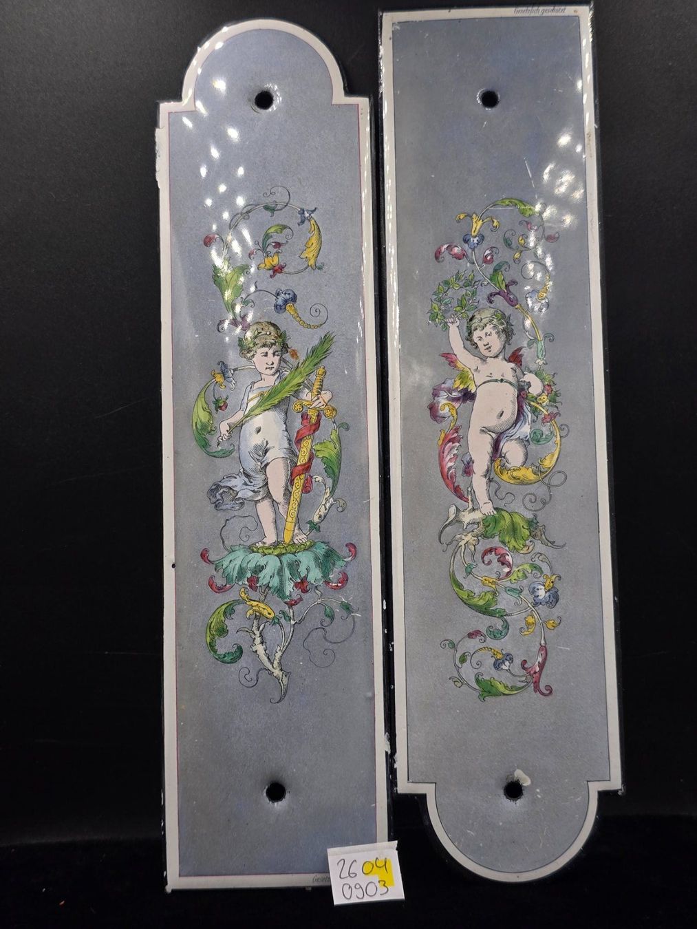 Insegne: 2 Metallschilder mit Emailbemalung – Usato da Rorschacherberg venduto da snOOpydOg11