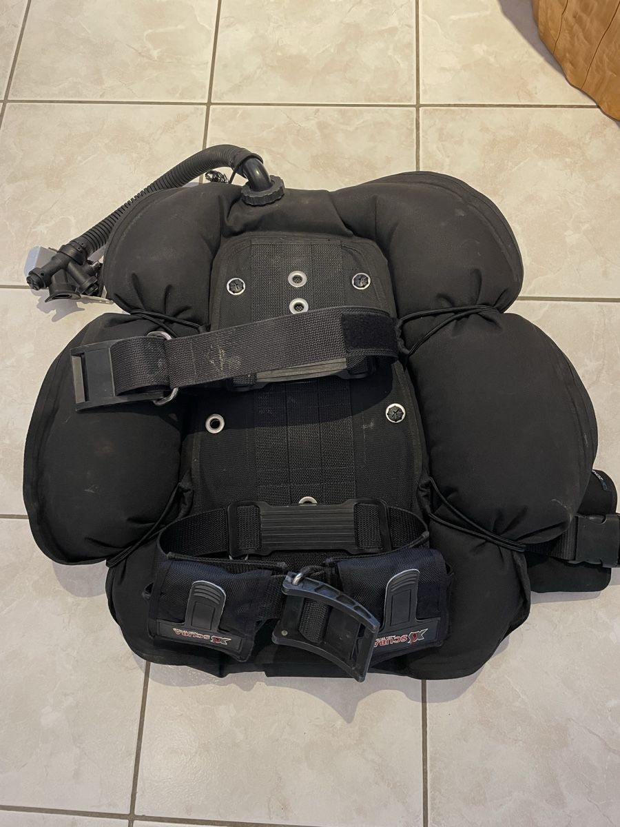 Bombole da sub: Tauchjacket Hollis Ride gebraucht – Usato da Diemerswil venduto da mar_wp7t 1