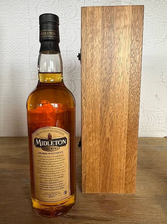 Bevande alcoliche: Midleton - Very Rare 2007 Edition Whiskey 70cl – Nuovo e nell'imballaggio originale da Pensier venduto da motofan99 1