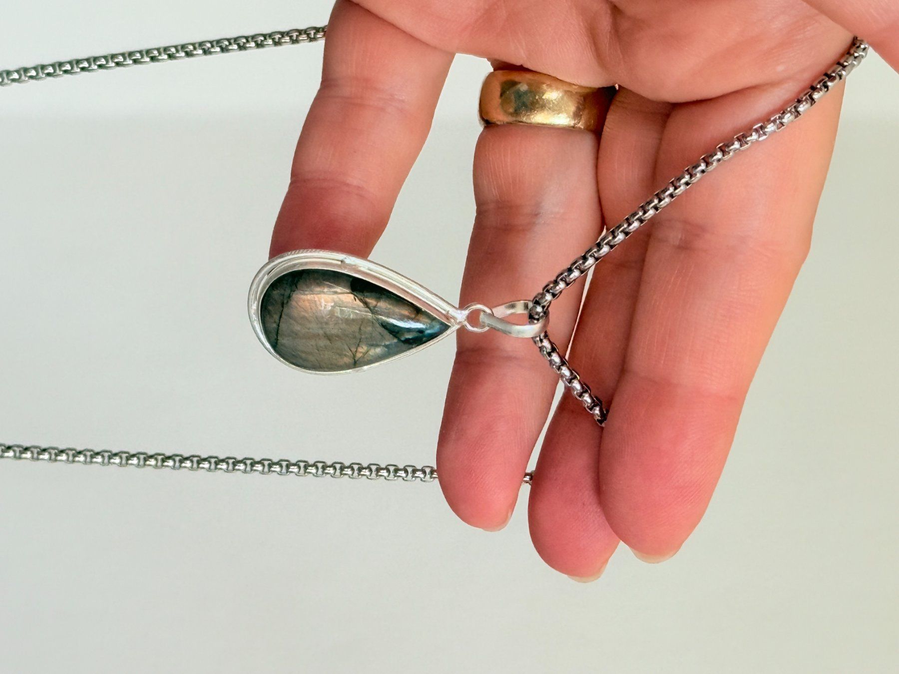 Catenine: Labradorite necklace – Nuovo e nell'imballaggio originale da Genève venduto da AGBERG 8