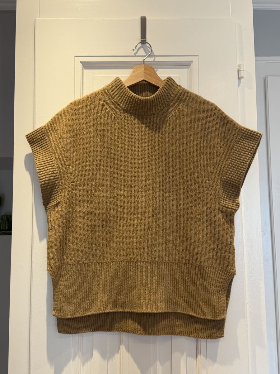 Esprit Gilets & Westen: Esprit 100% Wool Sweater Vest - Size M oversize – Neu (gemäss Beschreibung) aus Genève von jud_xrl8
