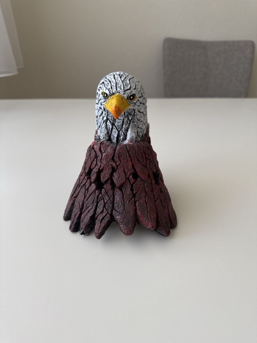 Statuette: Adler-Figur, heimische Tierwelt – Nuovo (secondo la descrizione) da Schaffhausen venduto da TheRadetRKO