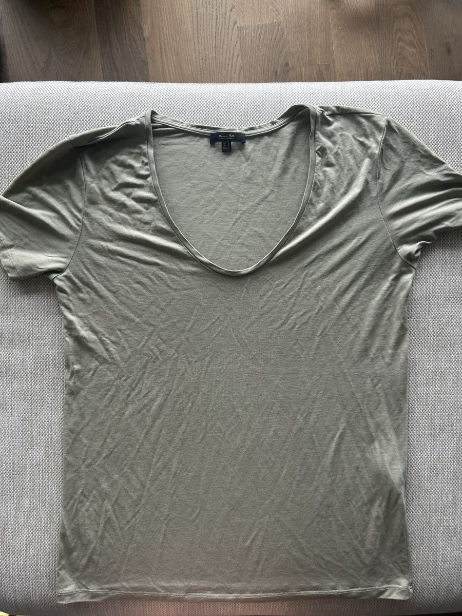 Massimo Dutti T-shirt: T shirt Massimo dutti S olive – Usato da Epalinges venduto da kat_lyp6