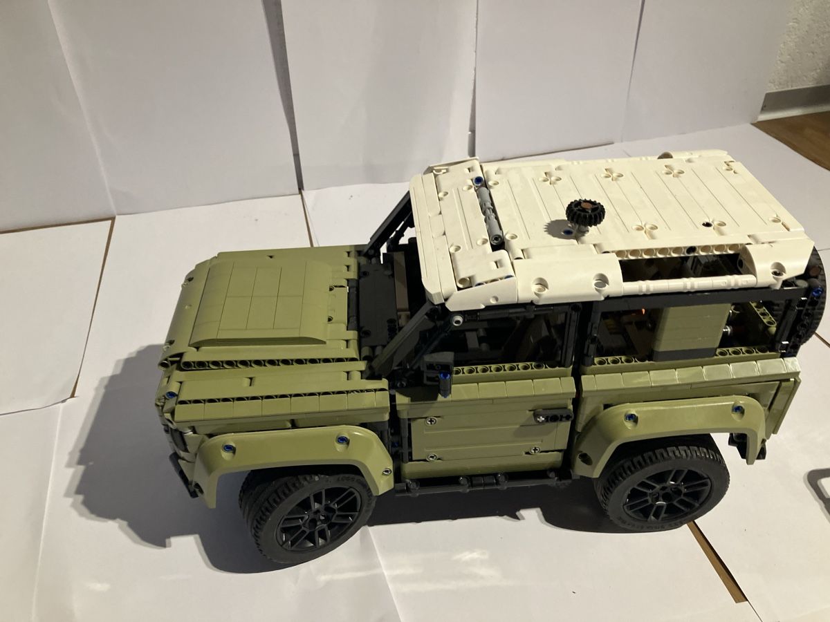 Lego Jeux de construction: Lego technic land rover devender42110 ohne Sticker  – D'occasion à Oberbütschel par cheuae 9