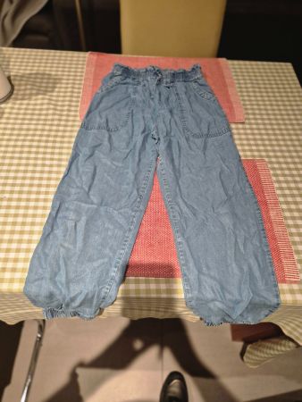 Coole somerliche Hose von Zara.Grösse 152.