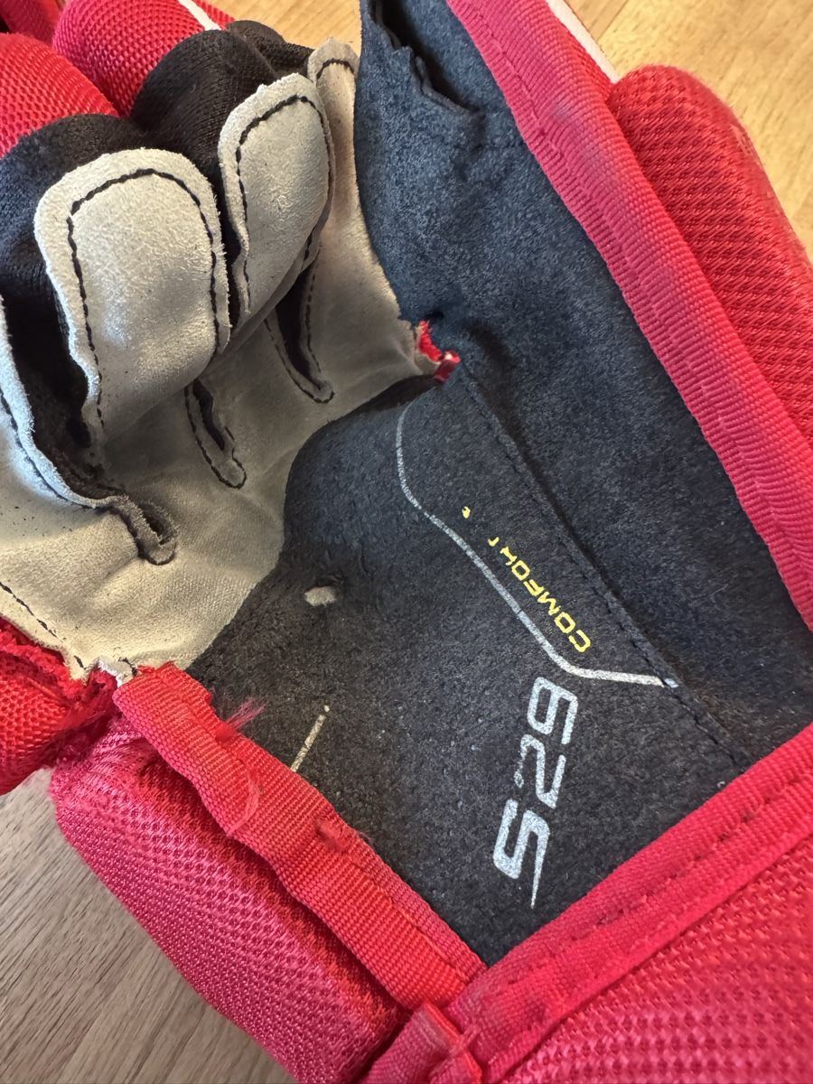 Supreme Guanti: Hockeyhandschuhe – Usato da Winterthur venduto da epa17 3