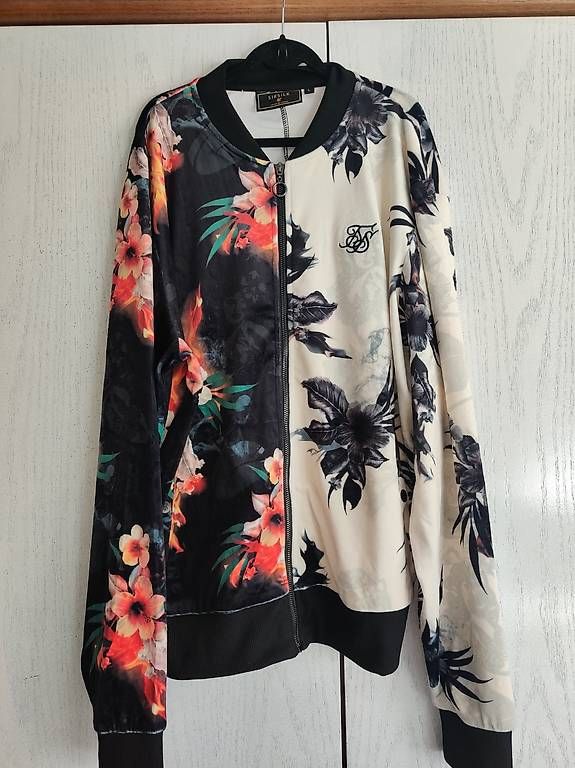 Jacken: SIKSILK Bomberjacke Grösse Large  – Gebraucht aus Hinterforst von Metz69