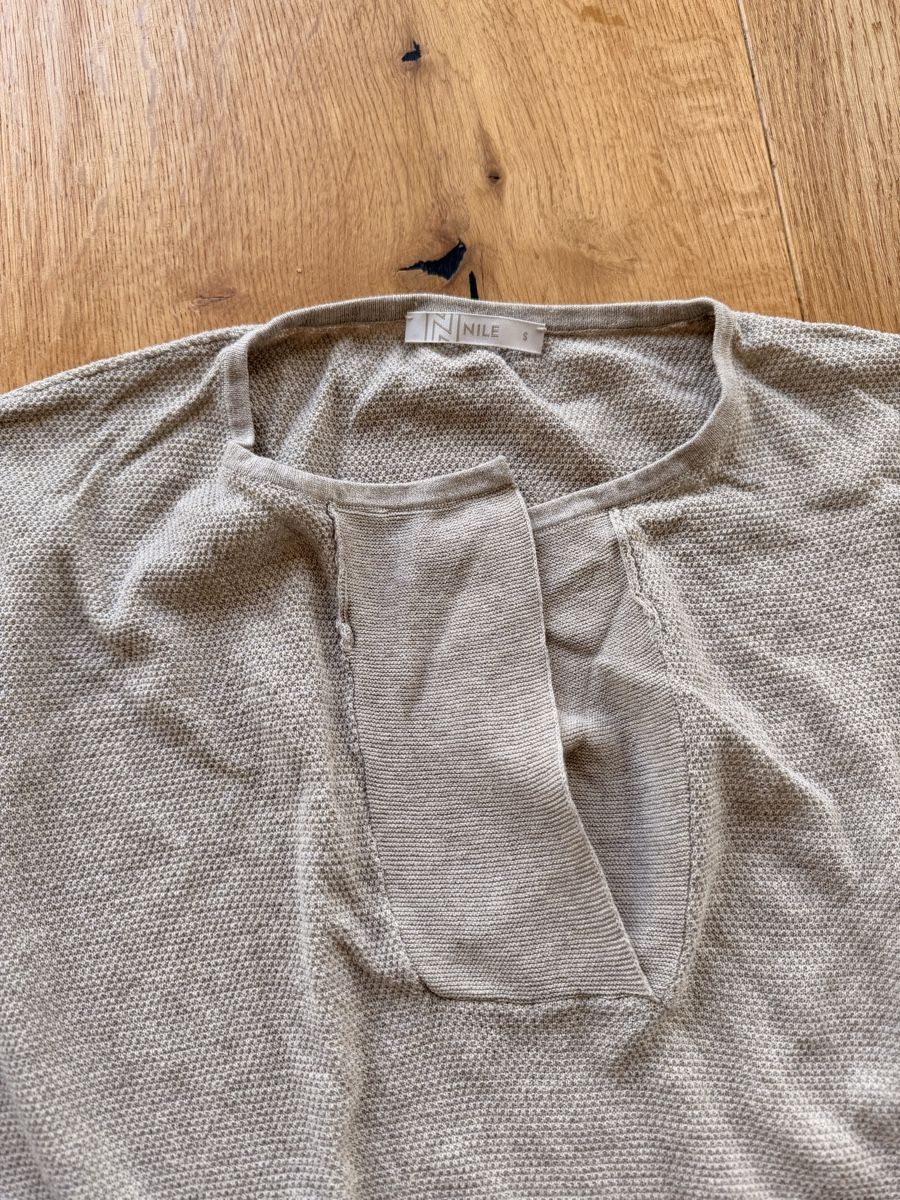 Nile Blusen: Nile Bluse beige S – Gebraucht aus Spiez von Nieverge0