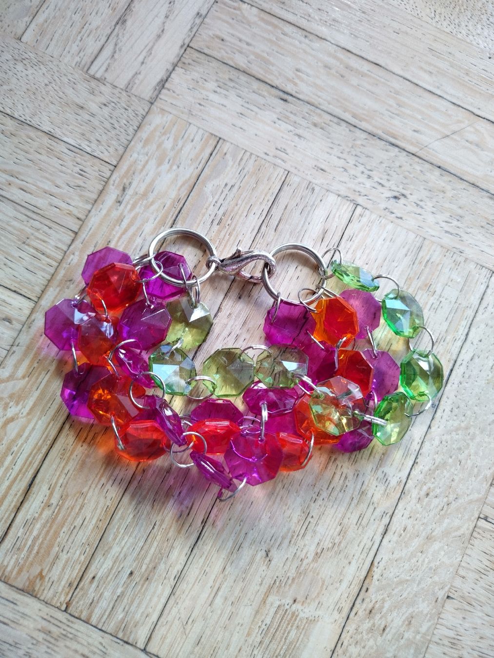 Bracelets: Bracelet perles acryliques colorées 🌈 – D'occasion à Mühleberg par Eliboub 1