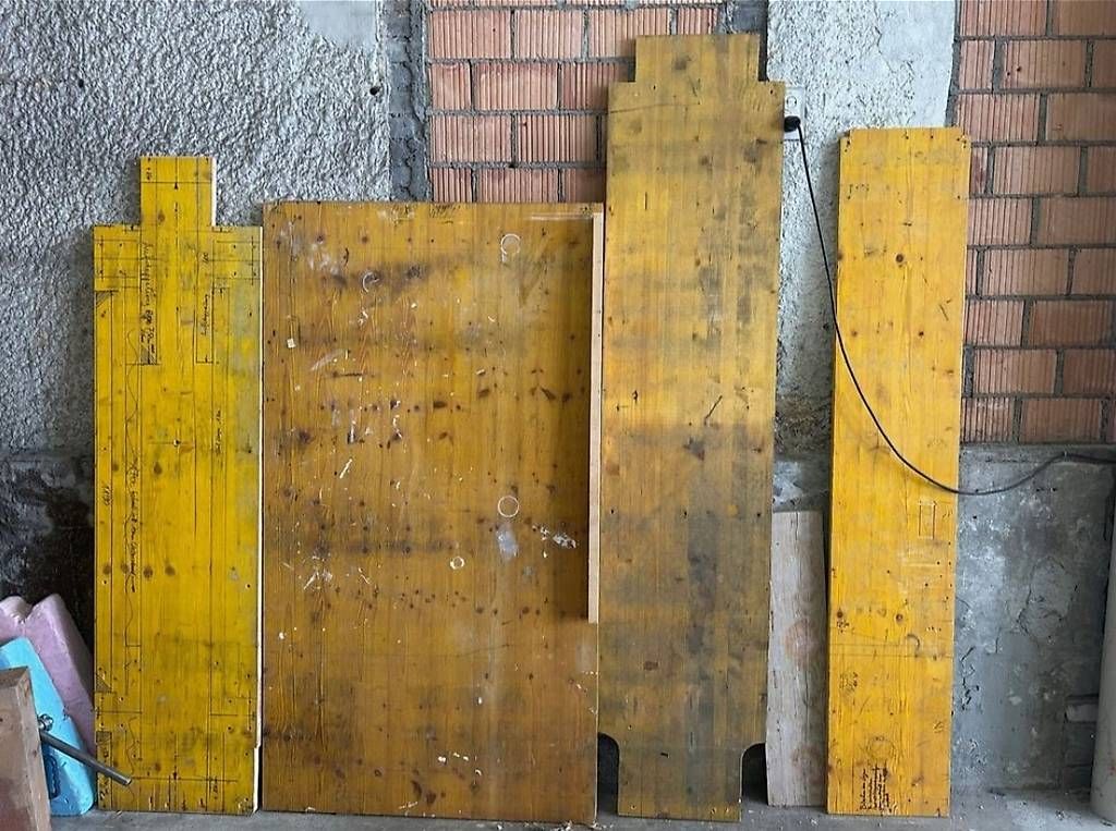 Articoli in legno: Schallungstafeln – Usato da Langenthal venduto da Passoa4 1