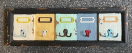 Garderobe / Haken / bunte Aufhänger