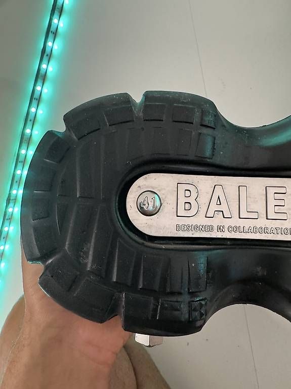 Balenciaga Scarpe da uomo: Original Balenciaga Crocs Size 41 – Usato da Zürich venduto da reg91 3