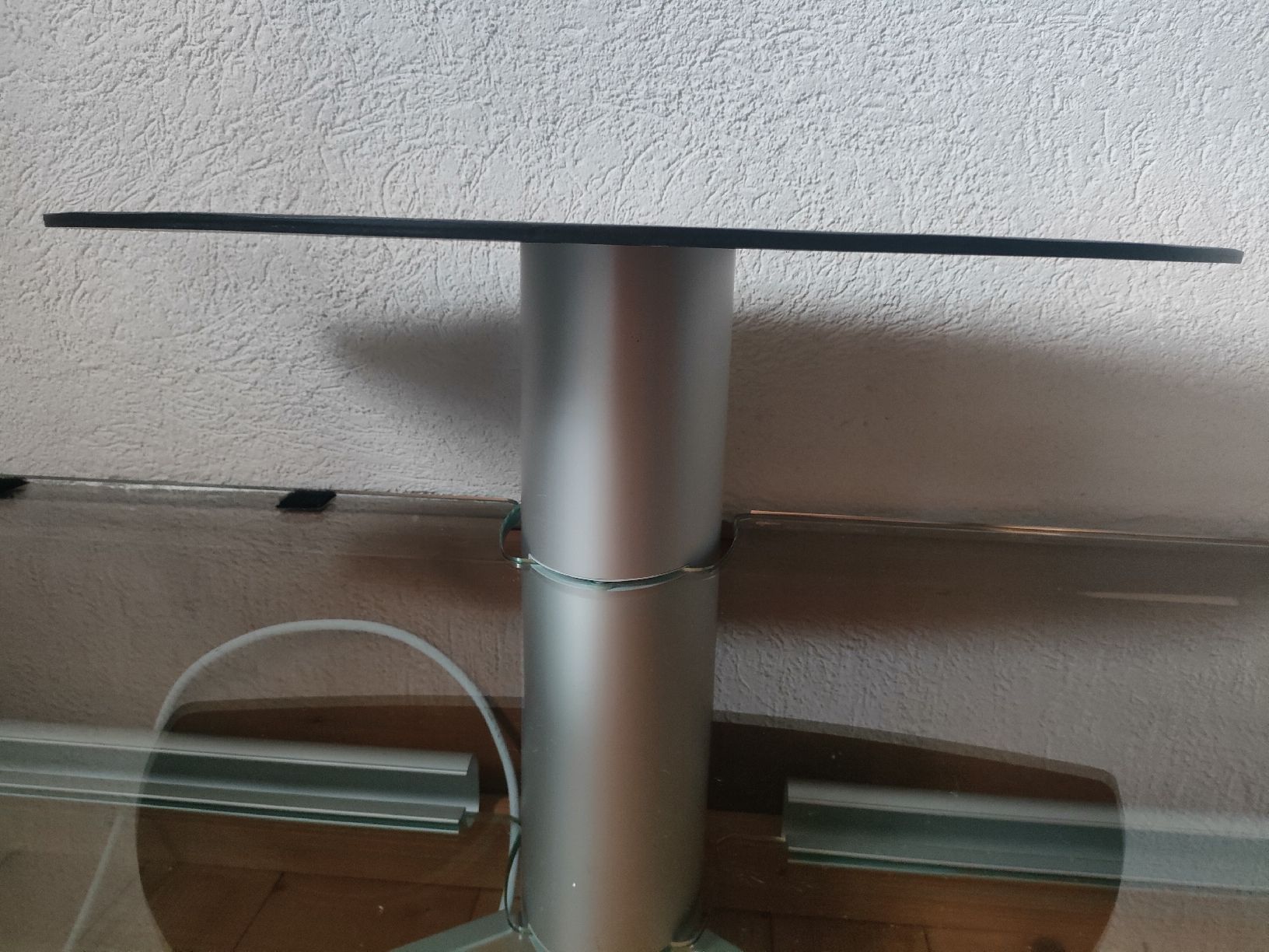 TV Möbel: TV Rack Glas Möbel Fernsehmöbel Sony – Gebraucht aus Liebefeld von ring136 3