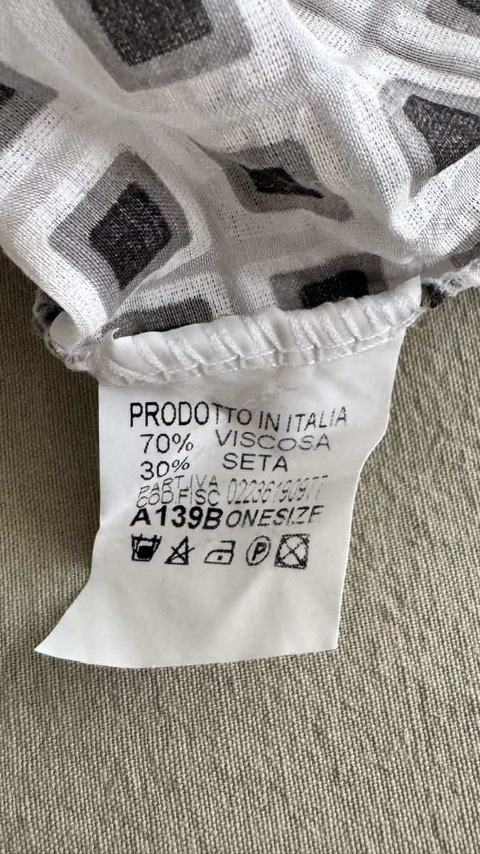 Top: Damen Bluse Schulterfrei – Nuovo (secondo la descrizione) da Mörigen venduto da TimelessFinds 2