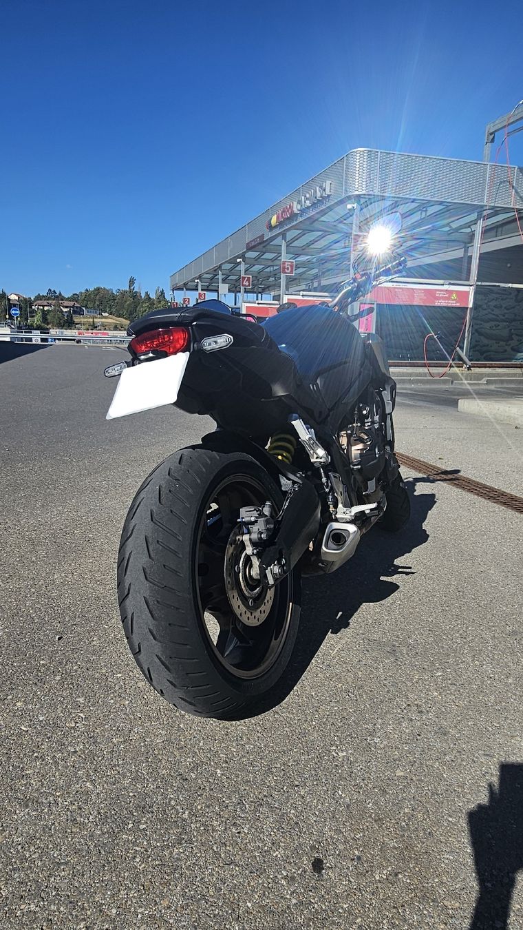 Honda Strada: Honda CB 650 R ABS – Usato da Treyvaux venduto da ChrisWhite 4