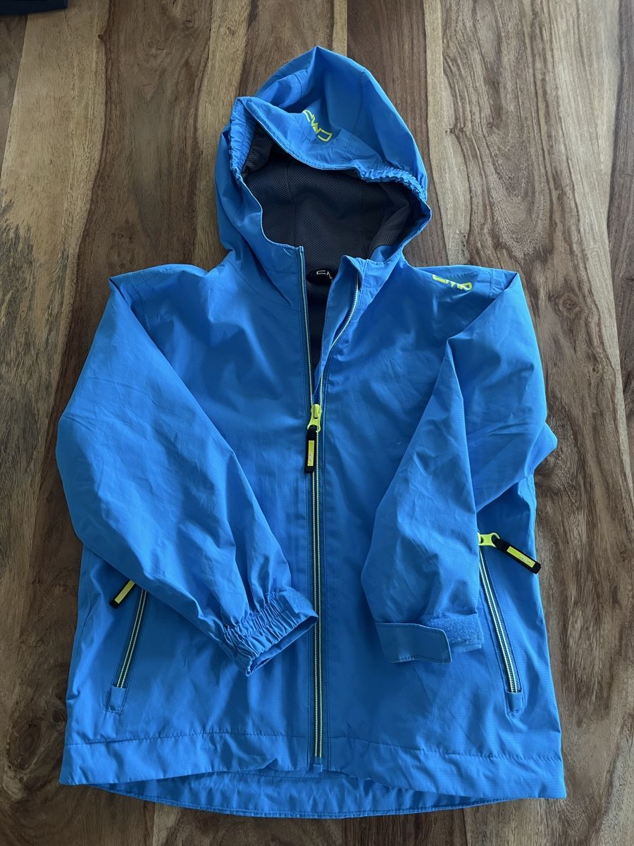 CMP Vestes & Manteaux: CMP Wind-Regenjacke hellblau – D'occasion à Embrach par mabrielle