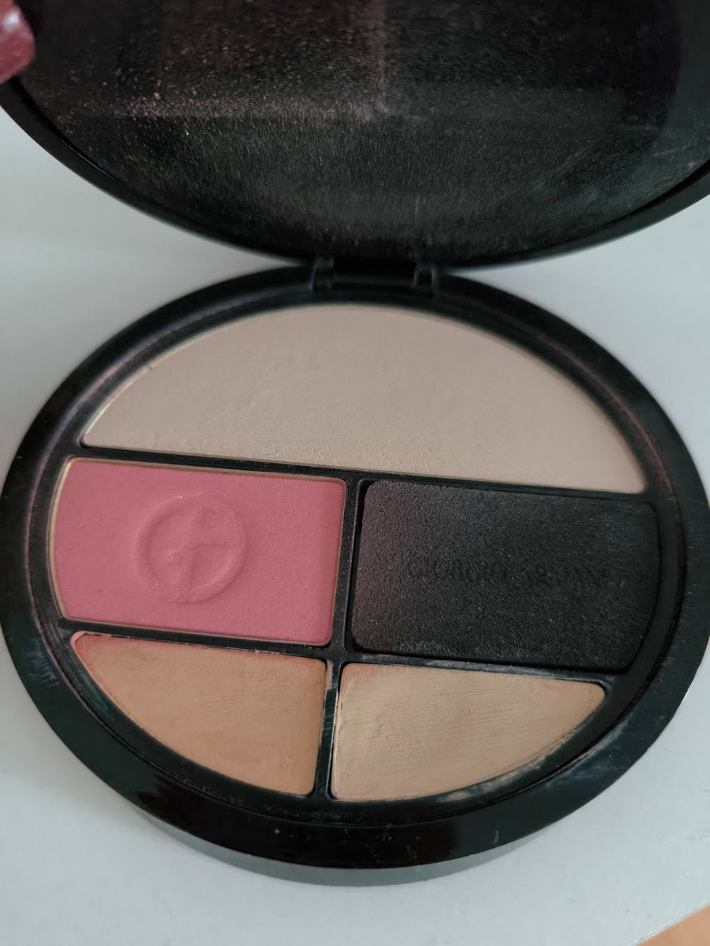Armani Maquillage: Armani Schminkpalette – D'occasion à Rickenbach-Sulz par Krisztike 2