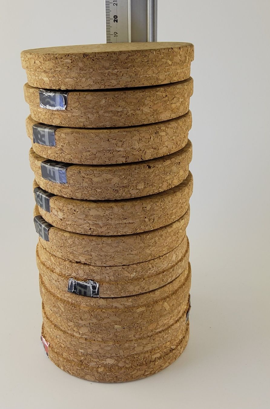 Flaschenöffner & -verschlüsse: 10x Kork-Untersetzer / Korkscheiben rund ca. 10 cm – Gebraucht aus Winterthur von eob_fw5j 3