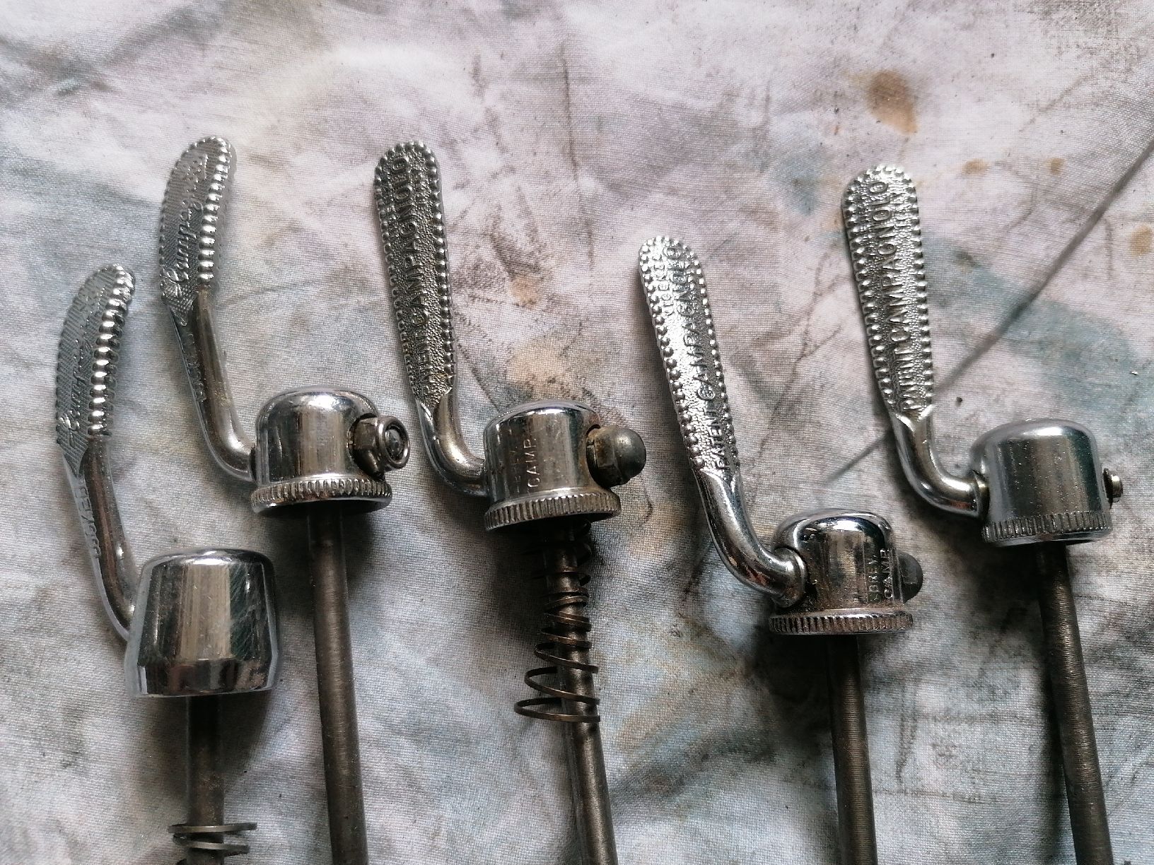 Campagnolo Pezzi di ricambio: Campagnolo Schnellspanner  – Usato da Lausanne venduto da Frankenstein 1