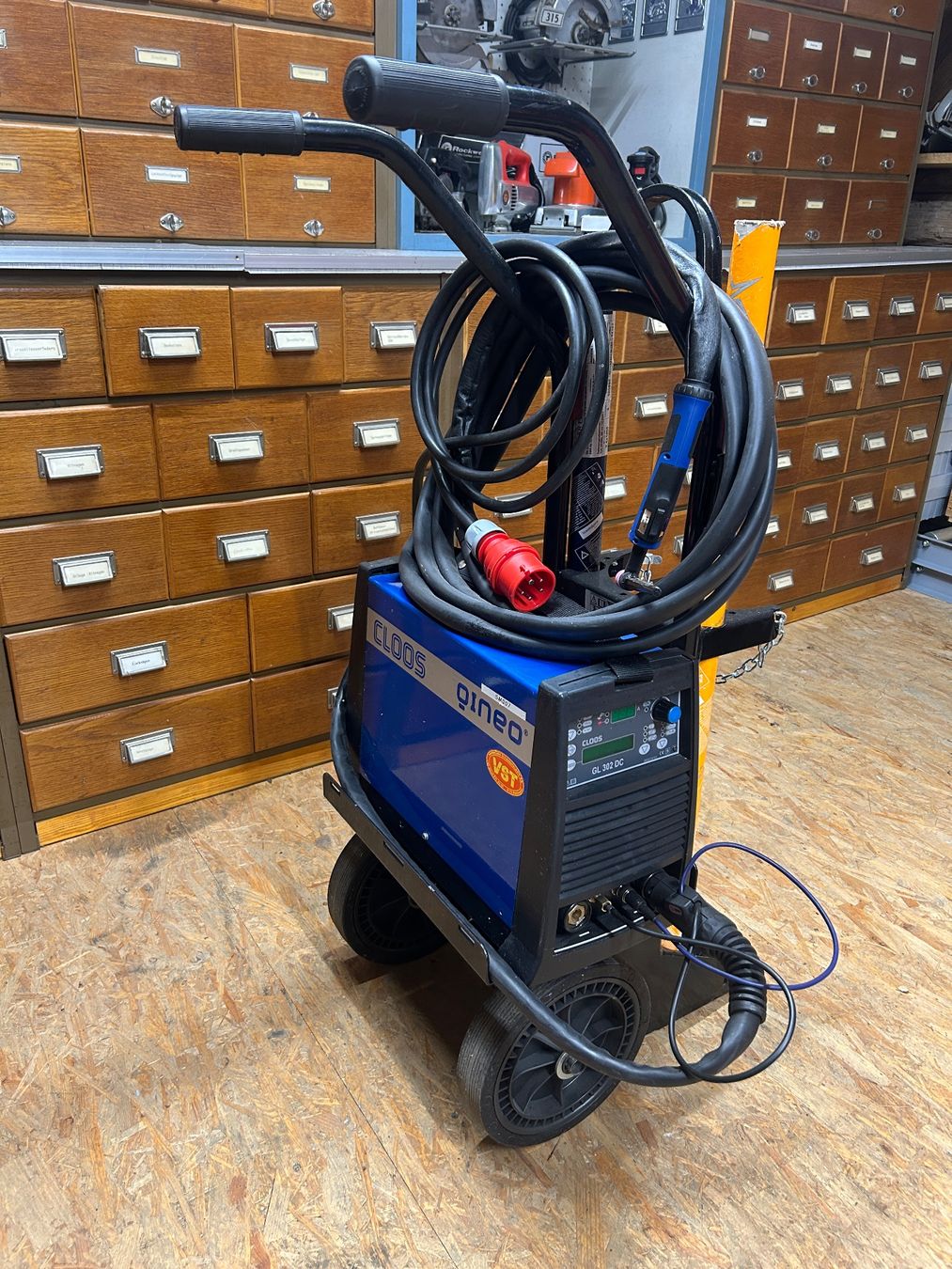 Tutte le macchine: CLOOS GL 302 DC TIG – Usato da Rothenfluh venduto da BitterlinPartner 4