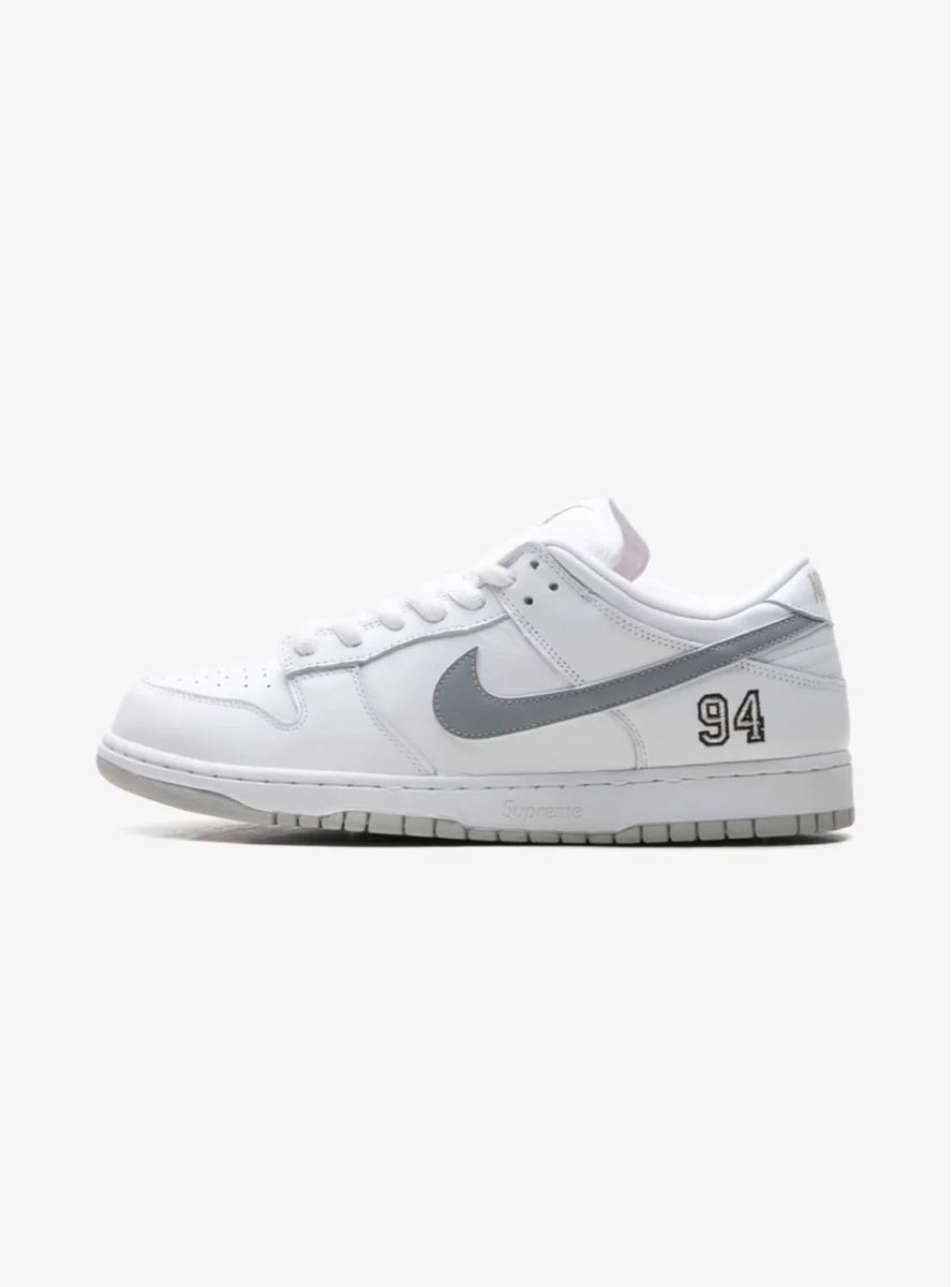 Nike Scarpe da uomo: Nike SB Dunk Low  94 Supreme White . Grösse 41! – Nuovo (secondo la descrizione) da Hirzel venduto da nic_9hn5
