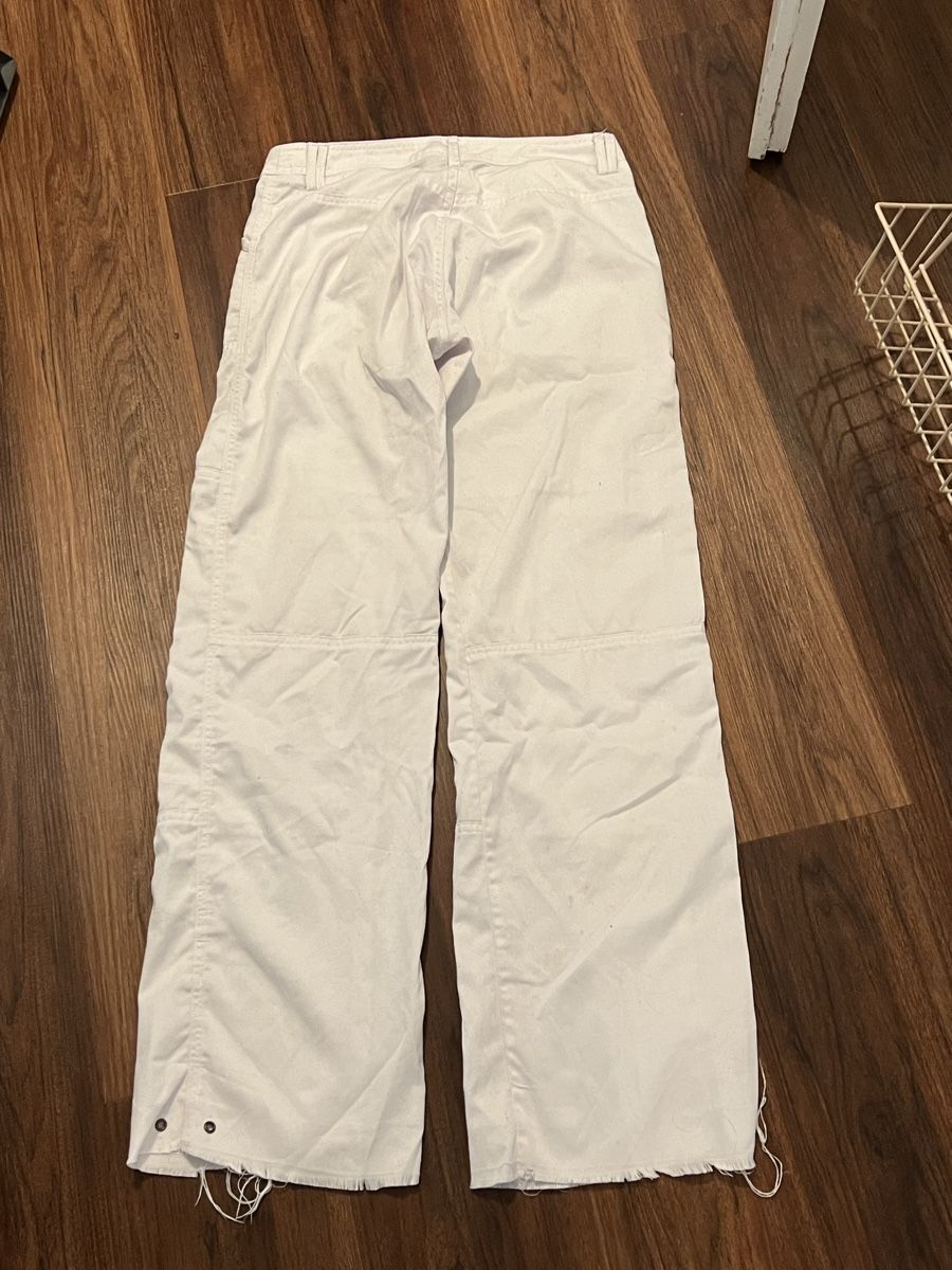 Hosen: Weiße Damen Cargohose, Größe S, y2k – Gebraucht aus Luzern von Woodbee44 2