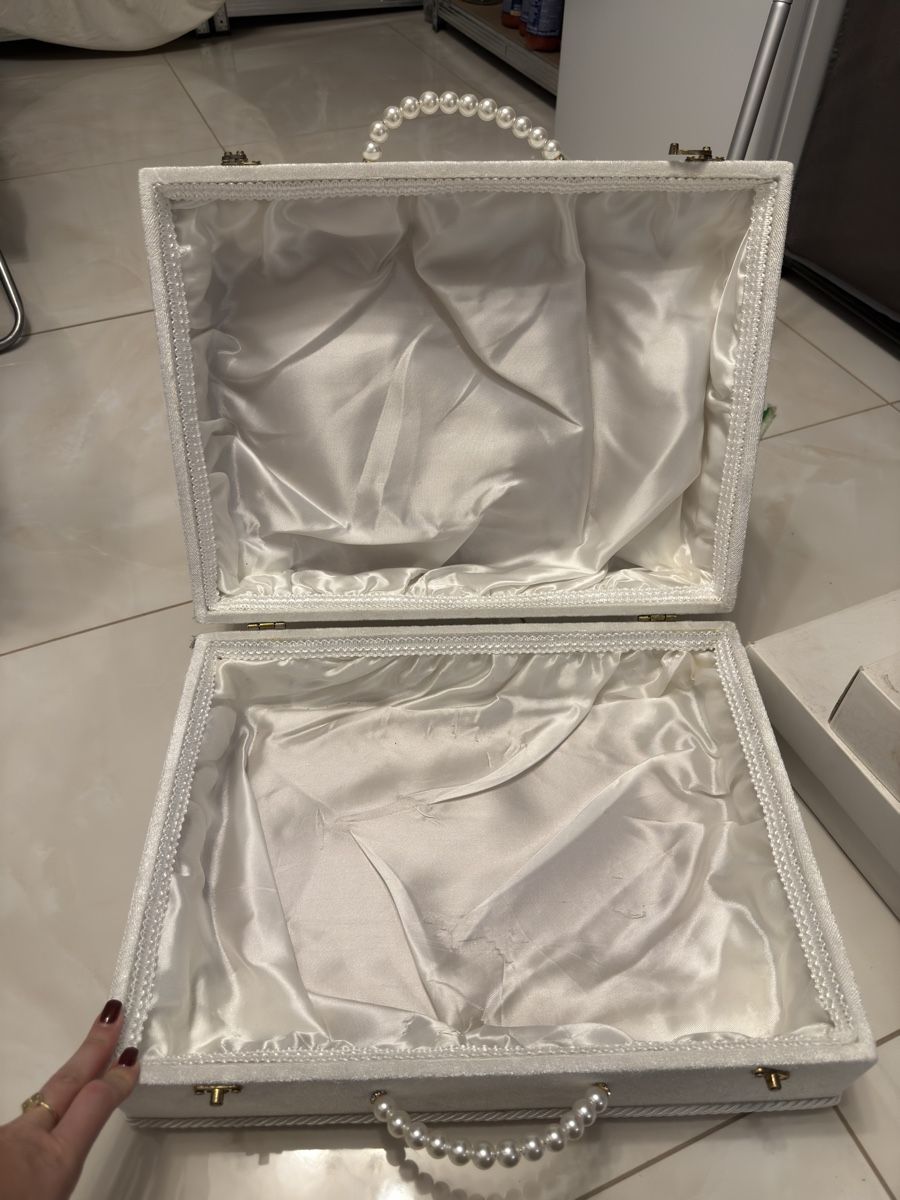 Valigie: Koffer 2er Set, Weiss mit Perlen – Usato da Biberist venduto da fit_88z6 1