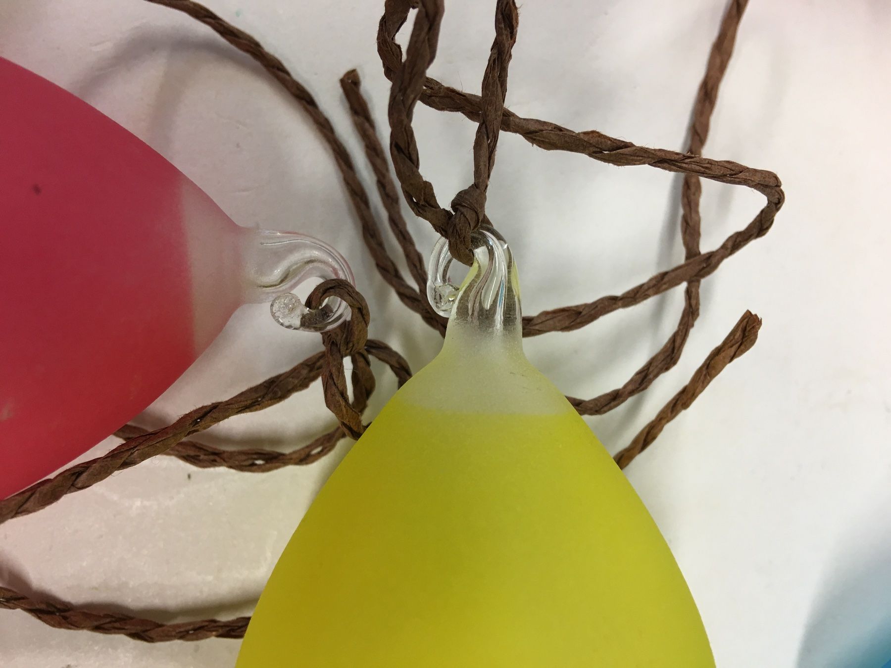 Statuette: Hübsche Osterdeko Eier, 9 Stück, Glas, tolle Farben! – Usato da Olten venduto da ELHANDEL 1