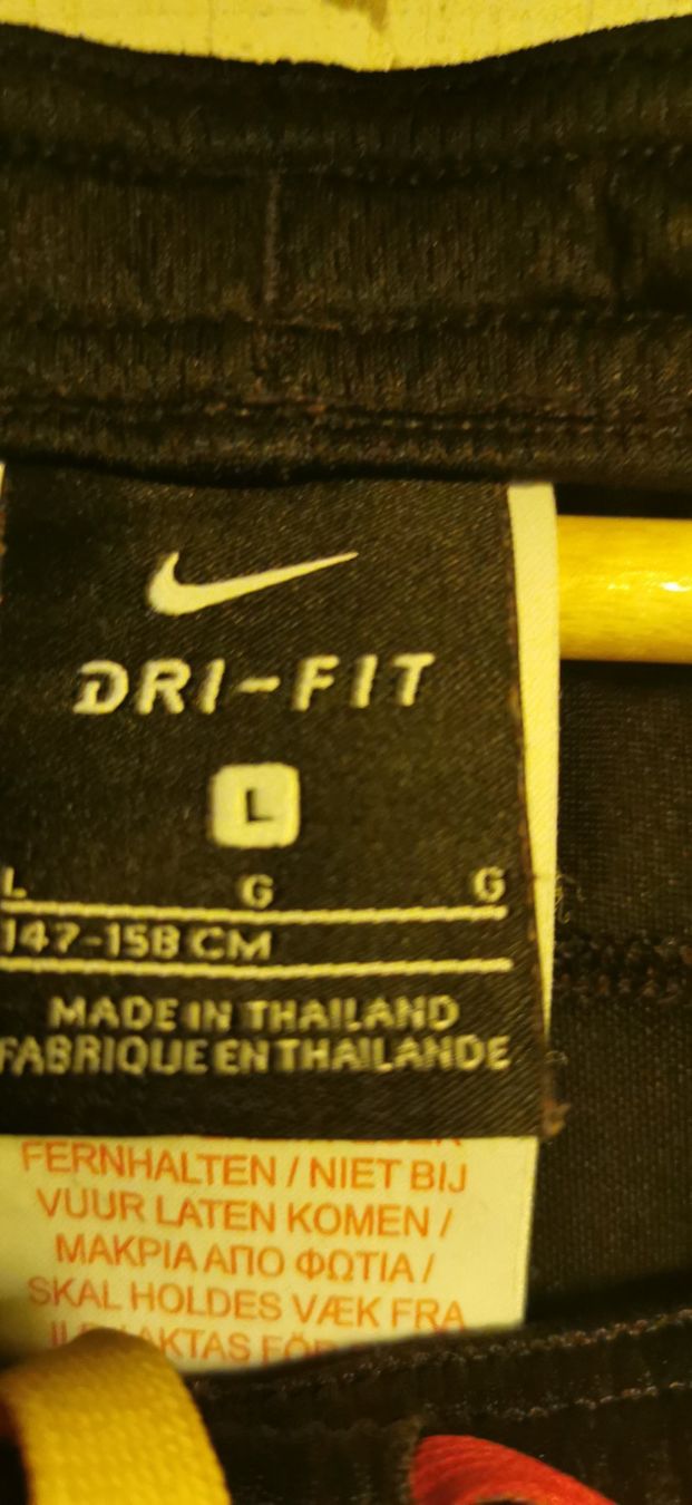 Nike Lotti & Set di vestiti: Nike – Usato da Genève venduto da rescateCH 3