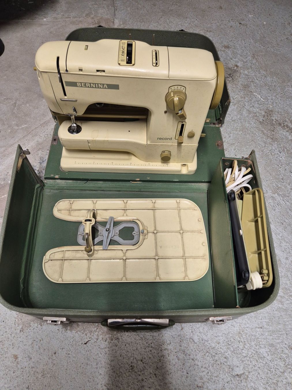 Bernina Nähmaschinen: Alte Bernina Nähmaschine – Gebraucht aus Mellingen von mio09