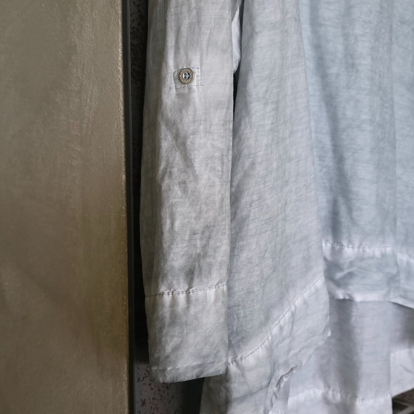 Nile Blusen: 🐸 NILE BLUSE M MIT SEIDE RAUCHBLAU – Gebraucht aus Môtier (Vully) von Frogs 2