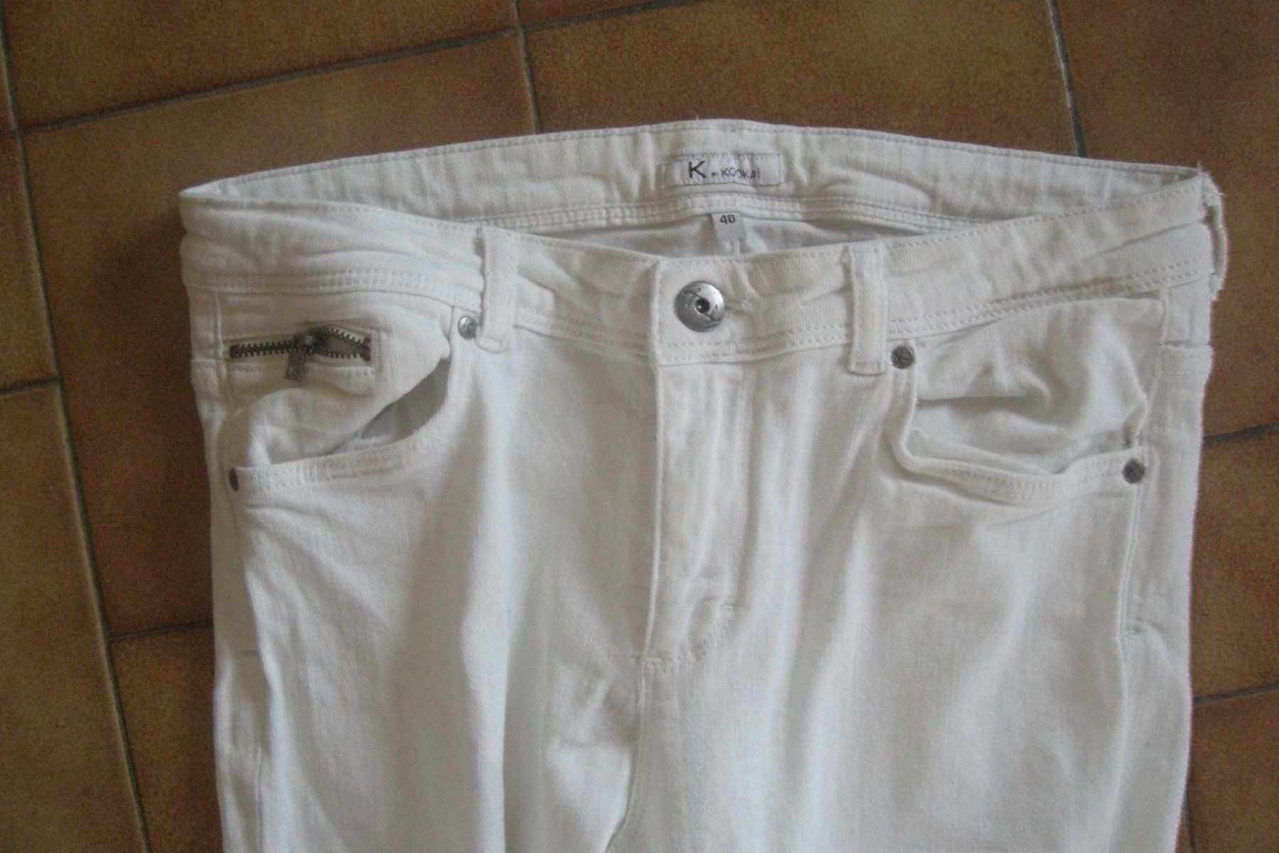 Kookai Pantaloni: pantalon Taille 40 Kookai – Usato da Veyrier venduto da kimedovapa 1