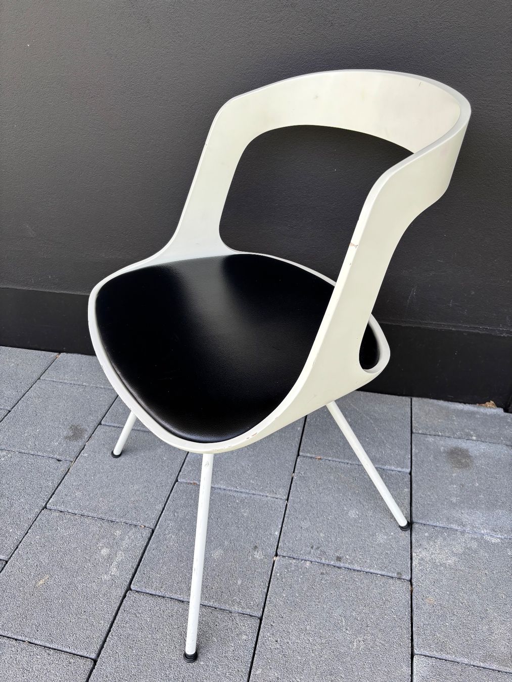Chaises: Space age chair black&white vintage – D'occasion à Steinhausen par ChromeVintage 1