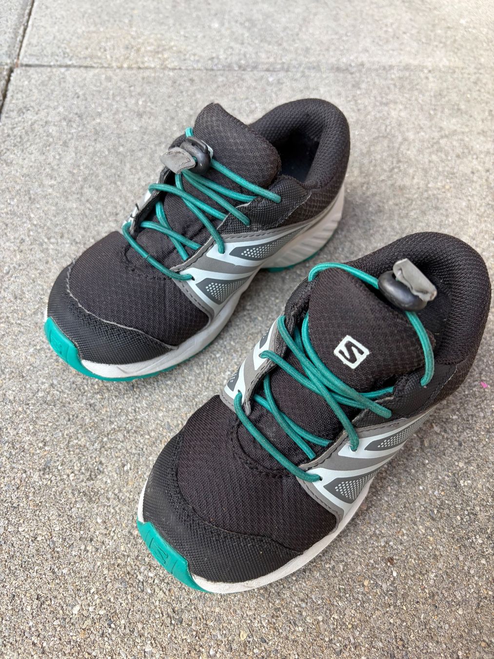 Salomon Schuhe für Jungen: Chaussures salomon – Gebraucht aus Liddes von Couik