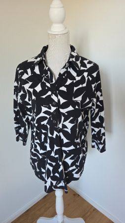 Bluse-Tunika, schwarz-weiss, Grösse M, von Betty Barclay