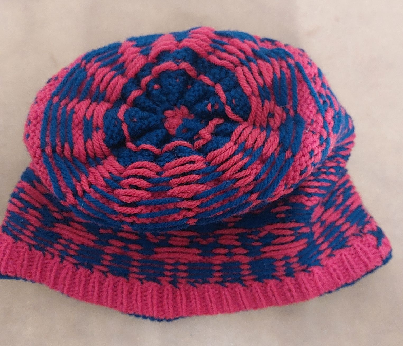Sonstige Damenmode: Warme Norwegerkappe  handgestrickt – Neu (gemäss Beschreibung) aus Summaprada von nora014 3