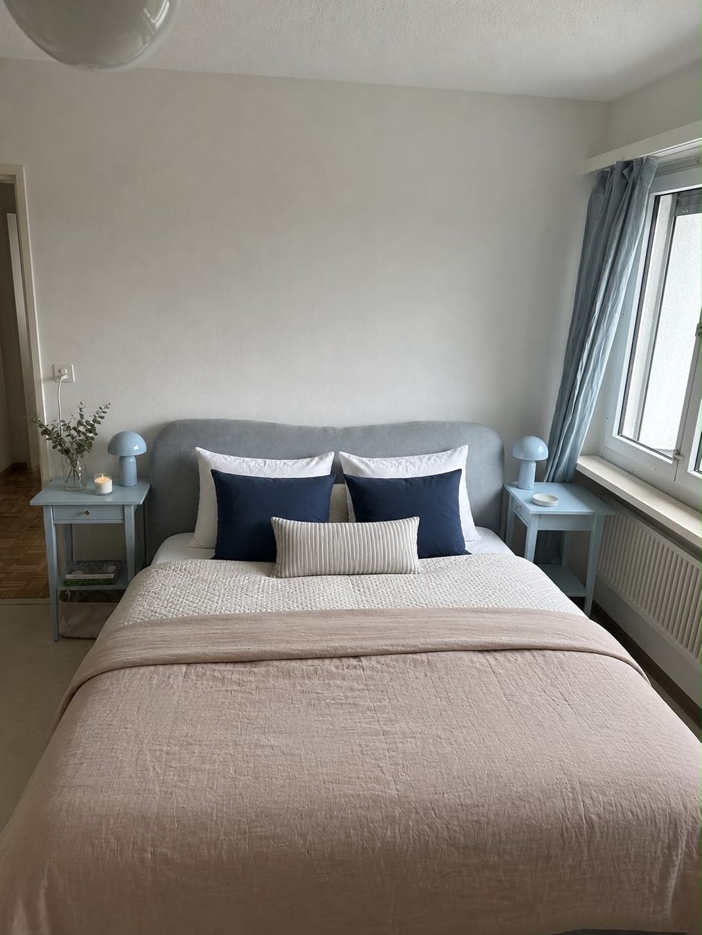 Beliani Betten: Bett mit Stauraum BLAGNAC + Matratze Casper – Gebraucht aus Zürich von eddy_p