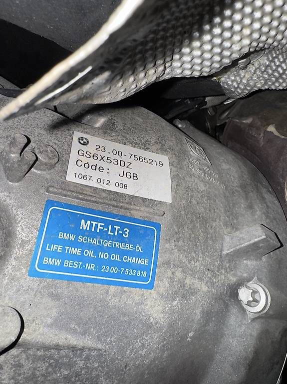 Tutti pezzi di ricambio auto: BMW Schaltgetriebe mit VTG – Usato da Stetten AG venduto da VladyslavK