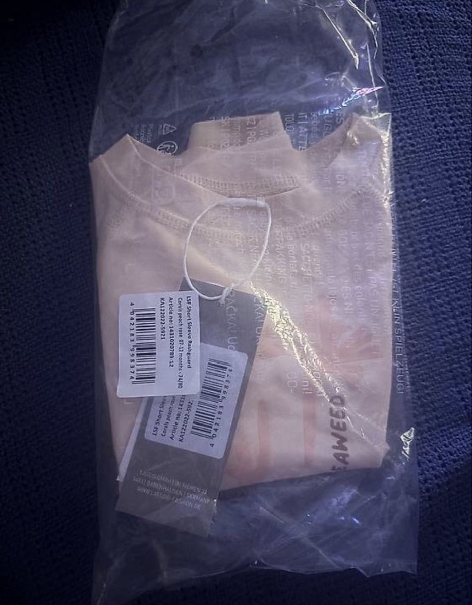 Lässig Costumi da bagno: Neues, eingepacktes UV Badeshirt – Nuovo e nell'imballaggio originale da Grafenried venduto da hollywoodprincess 2
